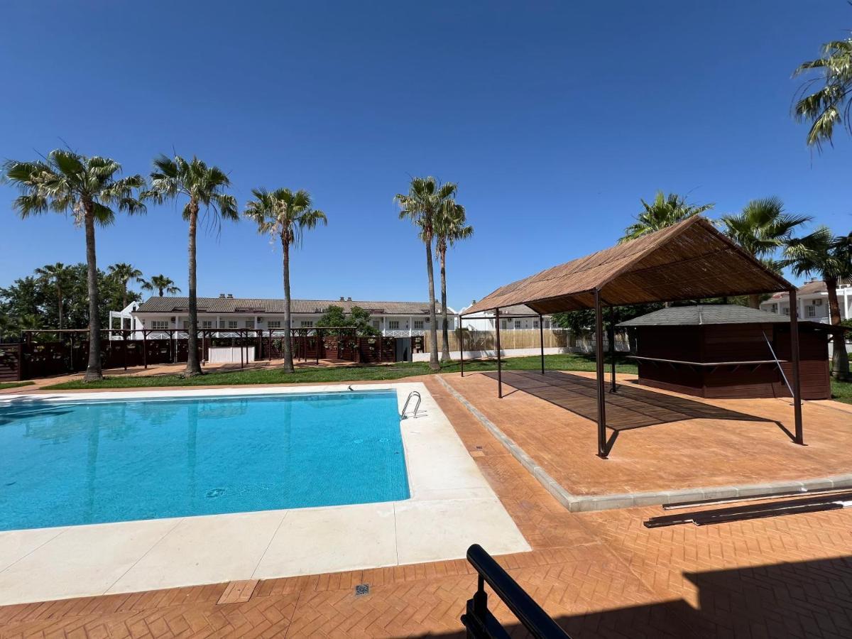 Hotel Jm Jardin De La Reina Guillena Exterior foto